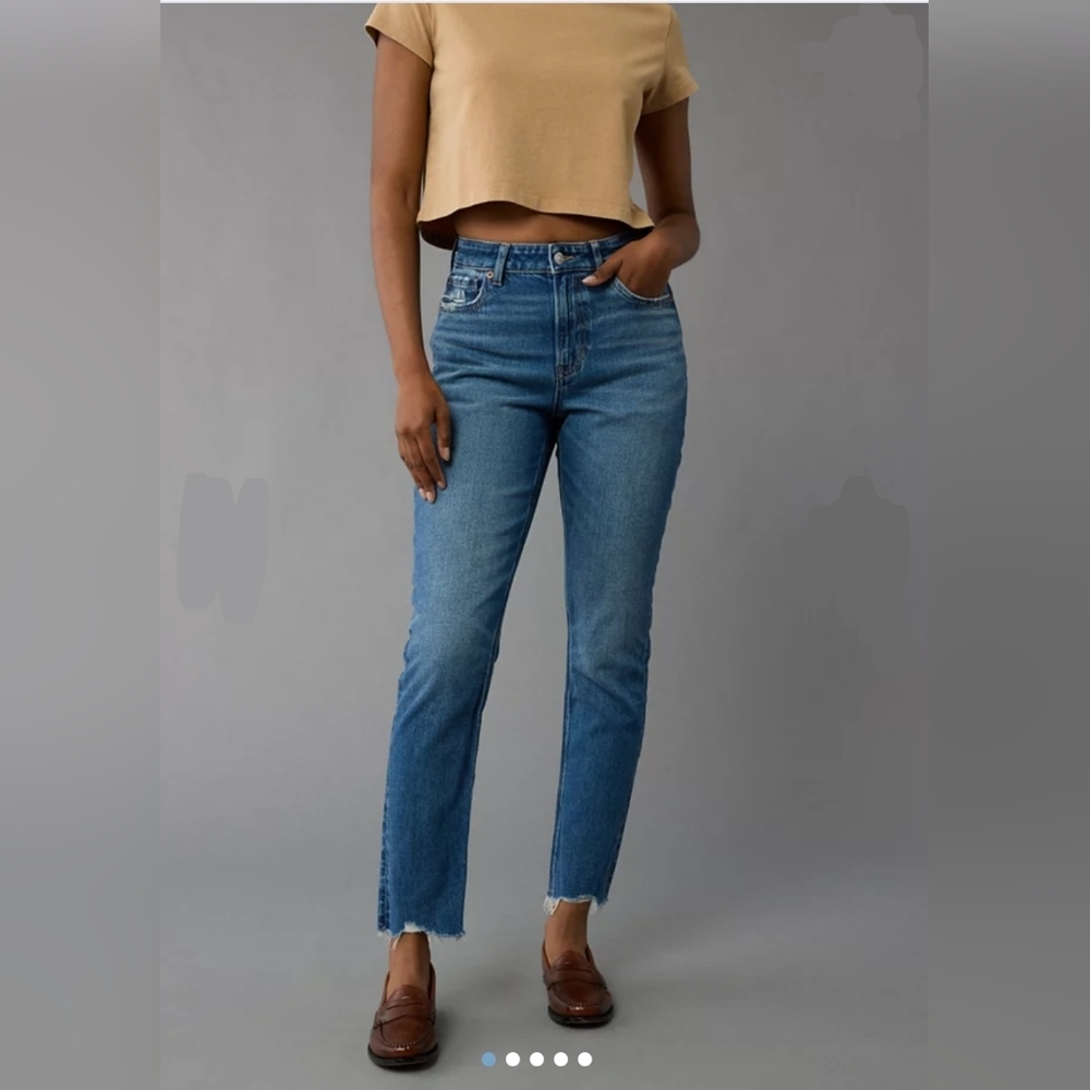 American Eagle Strigid Mom Jean Size 6